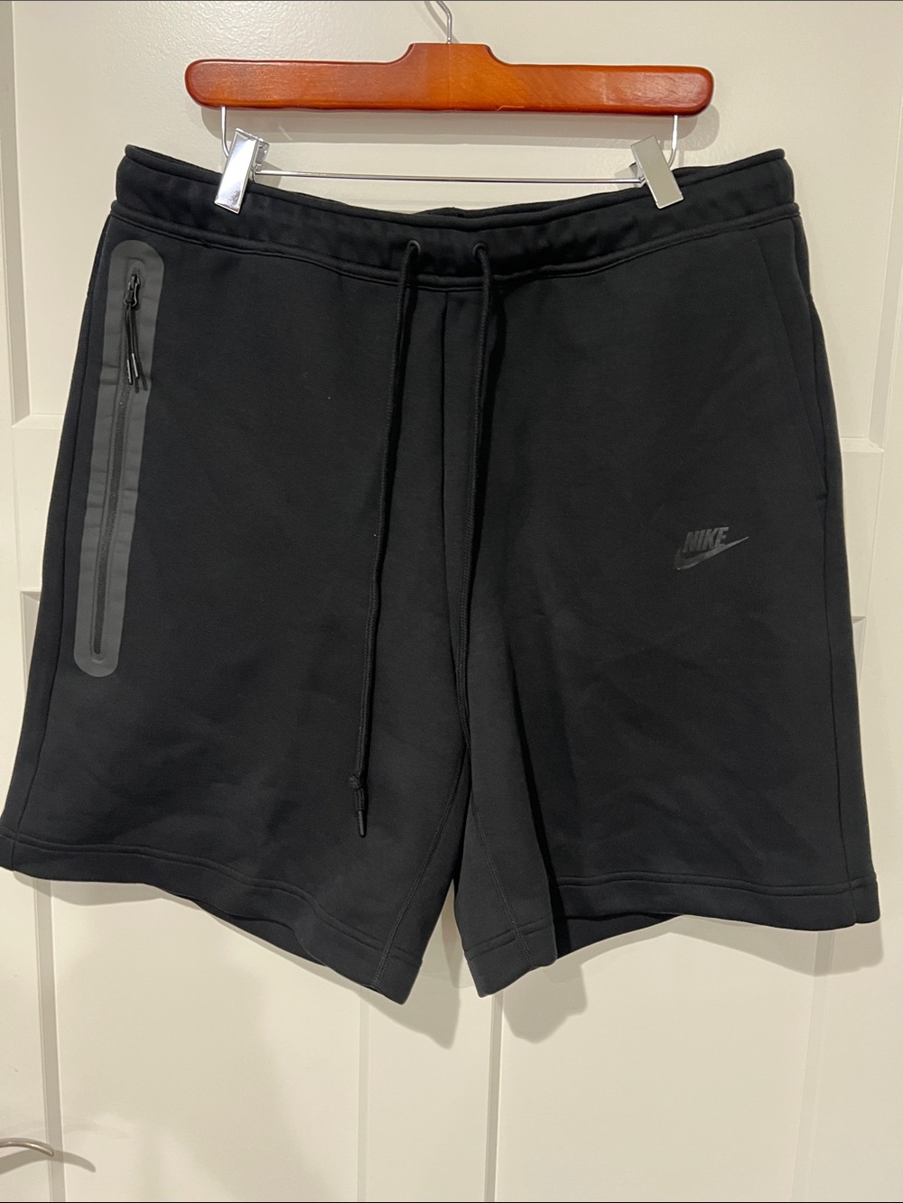 NWT Nike Tech Fleece Black Shorts Sz XL